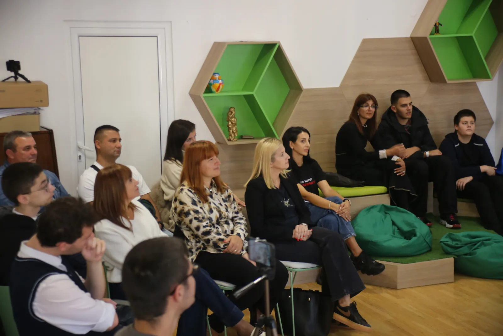Guests at a Po Sushtestvo community event
